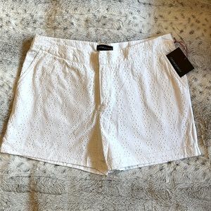 Women’s eyelet lace shorts
